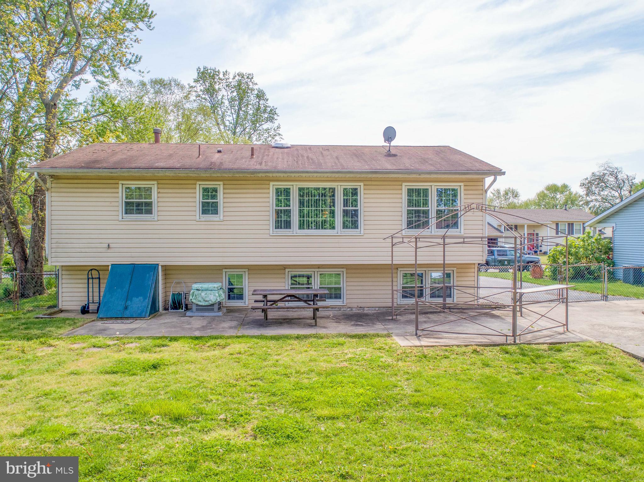 322 Deerfield Road Newark, DE 19713 - Photo 27 of 28 Great Layout and Patio Space