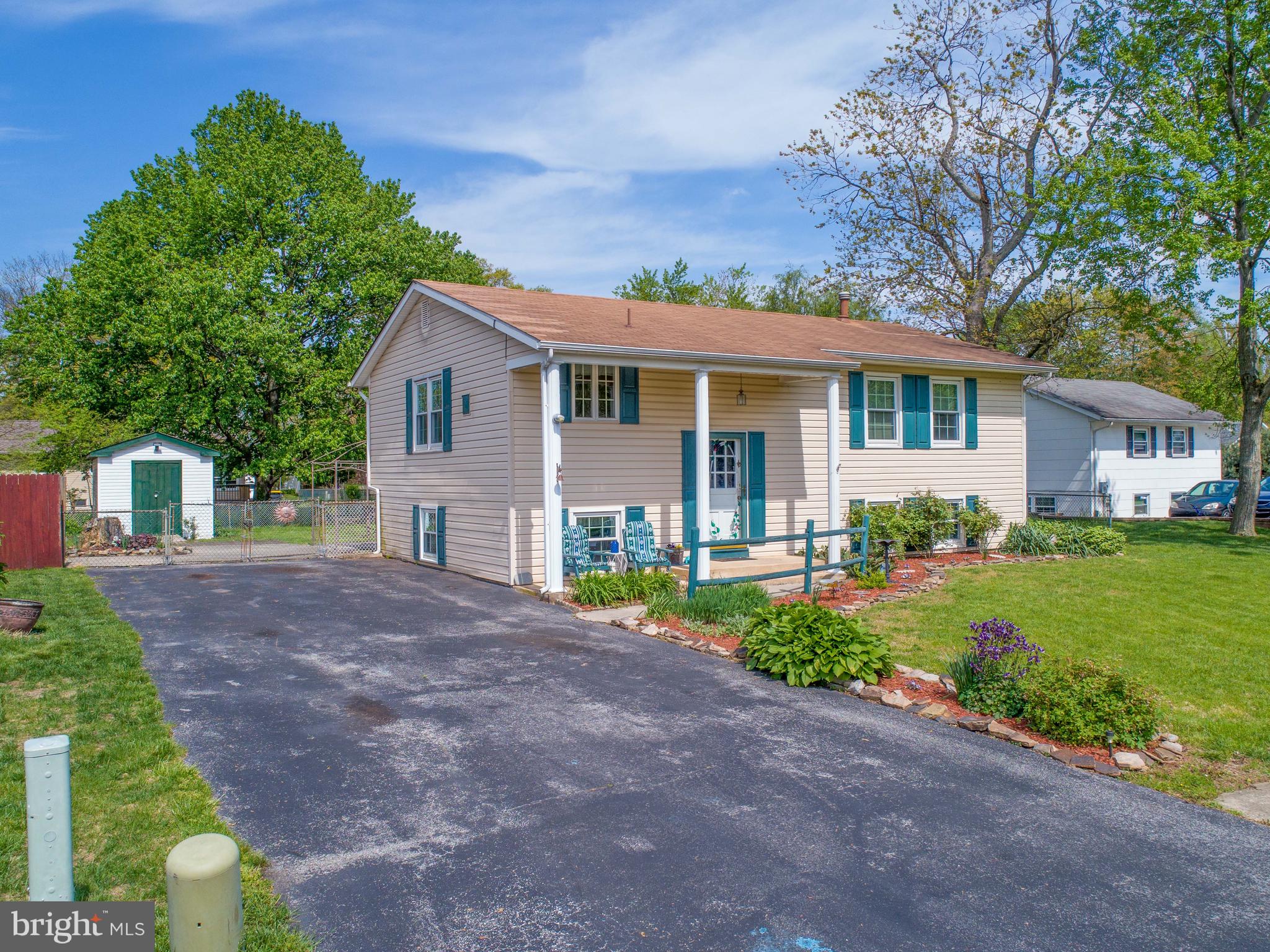 322 Deerfield Road Newark, DE 19713 - Photo 28 of 28 Wowza! Check out the driveway!