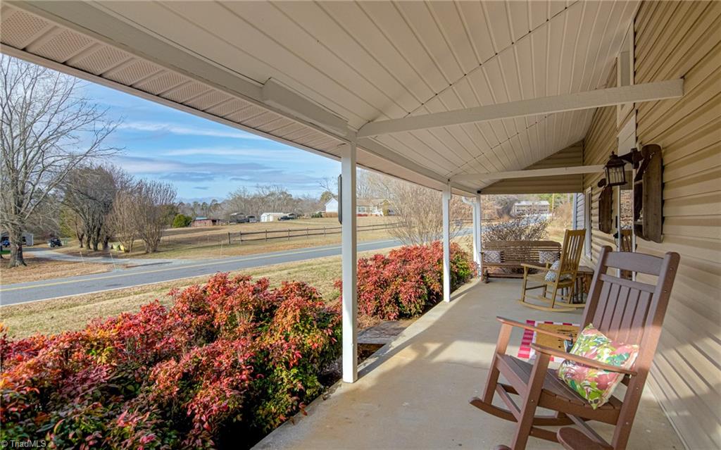 1182 Rosebud Road Walnut Cove, NC 27052 - Photo 4 of 47