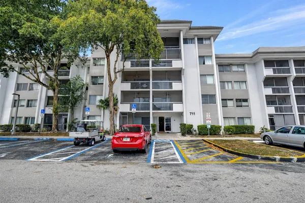 $1,790 | 711 North Pine Island Road, Unit 210, Plantation, FL 33324