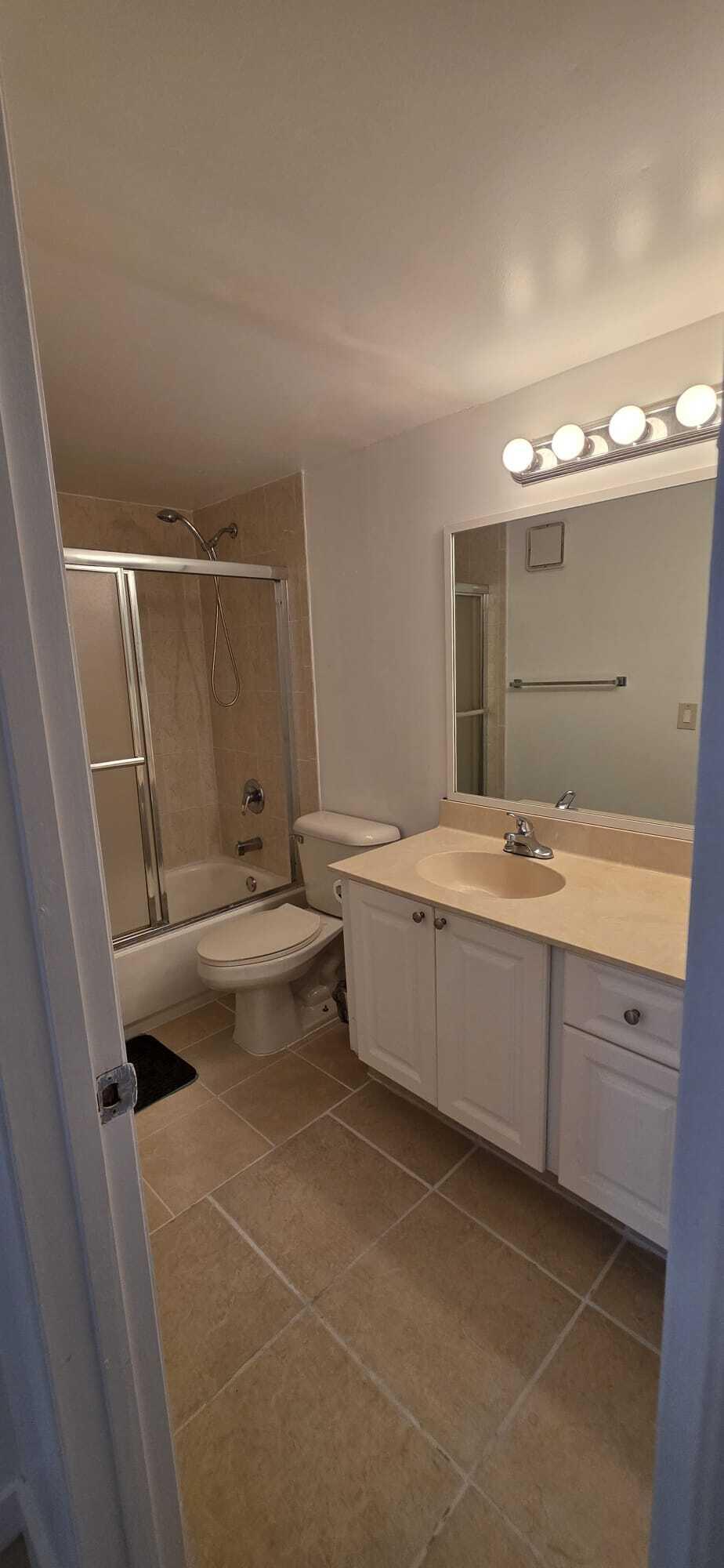 711 North Pine Island Road, Unit 210 Plantation, FL 33324 - Photo 14 of 17 WhatsApp Image 2026-03-30 at 6.11.11 PM