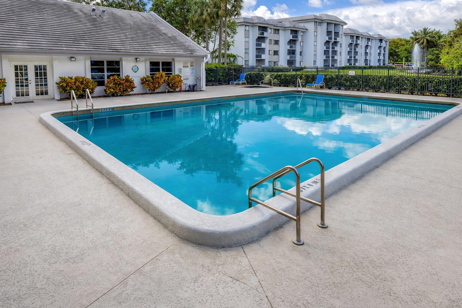 711 North Pine Island Road, Unit 210 Plantation, FL 33324 - Photo 15 of 17 8