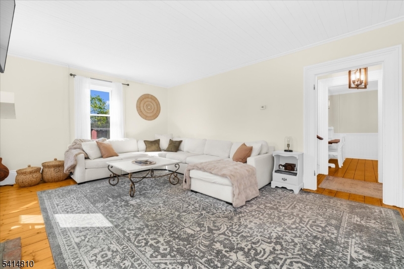 110 Hillcrest Road Flemington, NJ 08822 - Photo 6 of 49