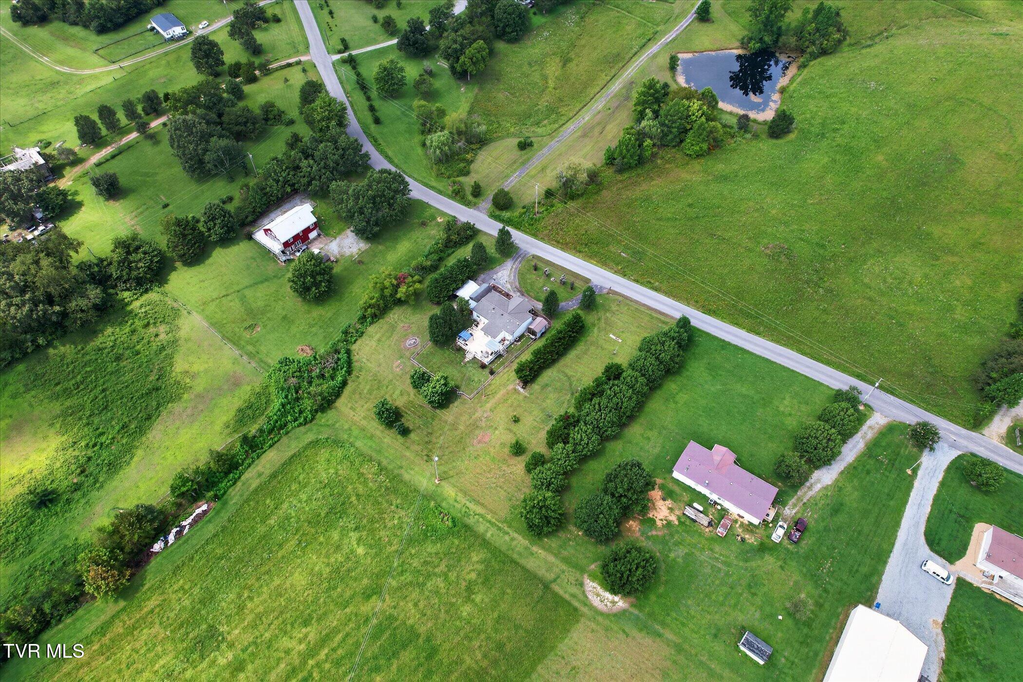 725 Shakerag Road Greeneville, TN 37743 - Photo 38 of 48 39-725-Shakerag-Rd-Greeneville-WindowSti