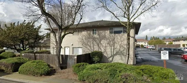 $995,000 | 950 Santa Alicia Drive, Rohnert Park, CA 94928