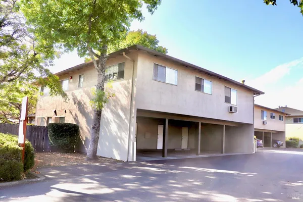 $995,000 | 950 Santa Alicia Drive, Rohnert Park, CA 94928