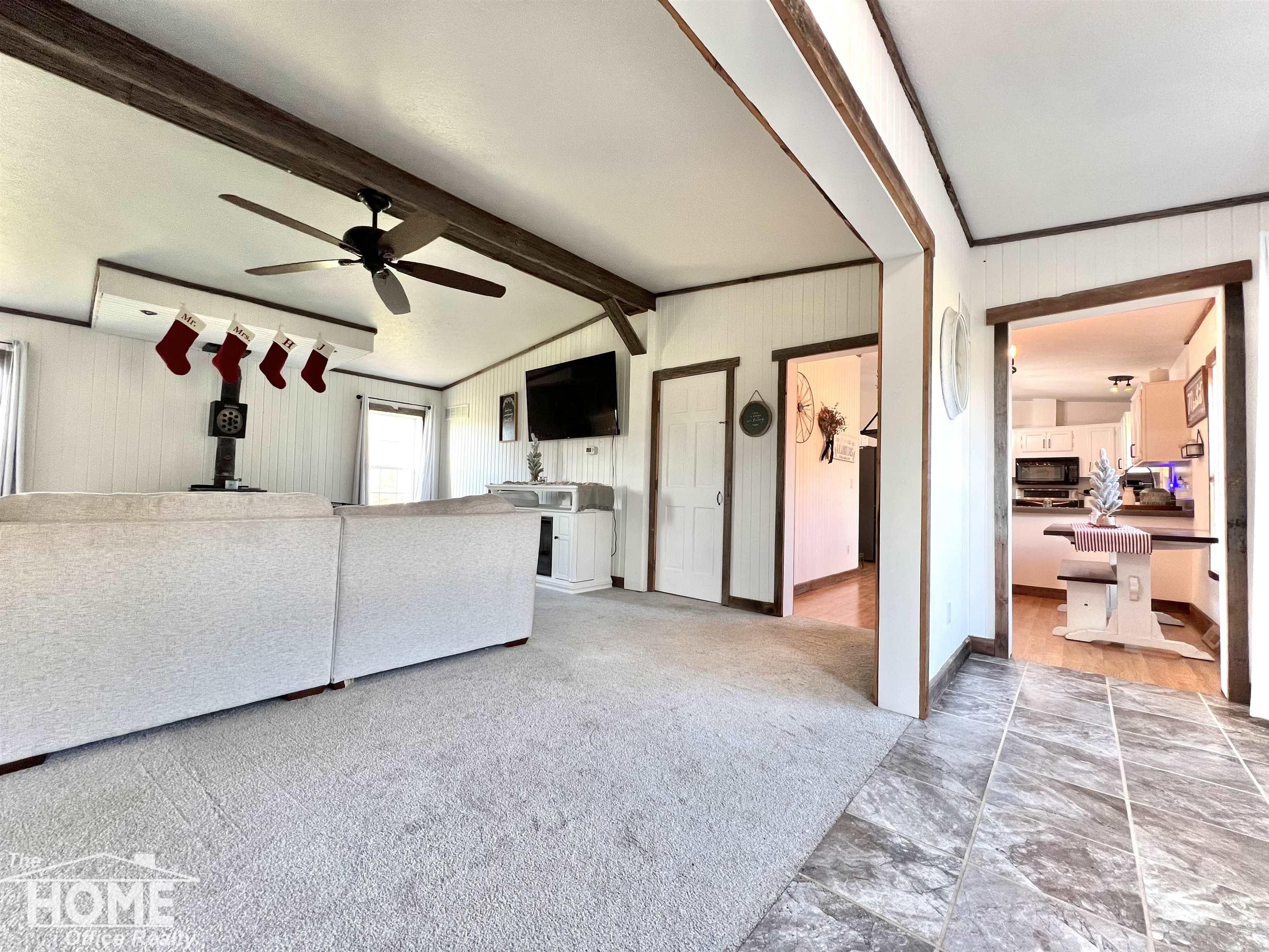 660 Busha Road Owosso, MI 48867 - Photo 3 of 99 50130580-48bb17ed-7dbf-44d7-9a08-779be92899dc.JPG