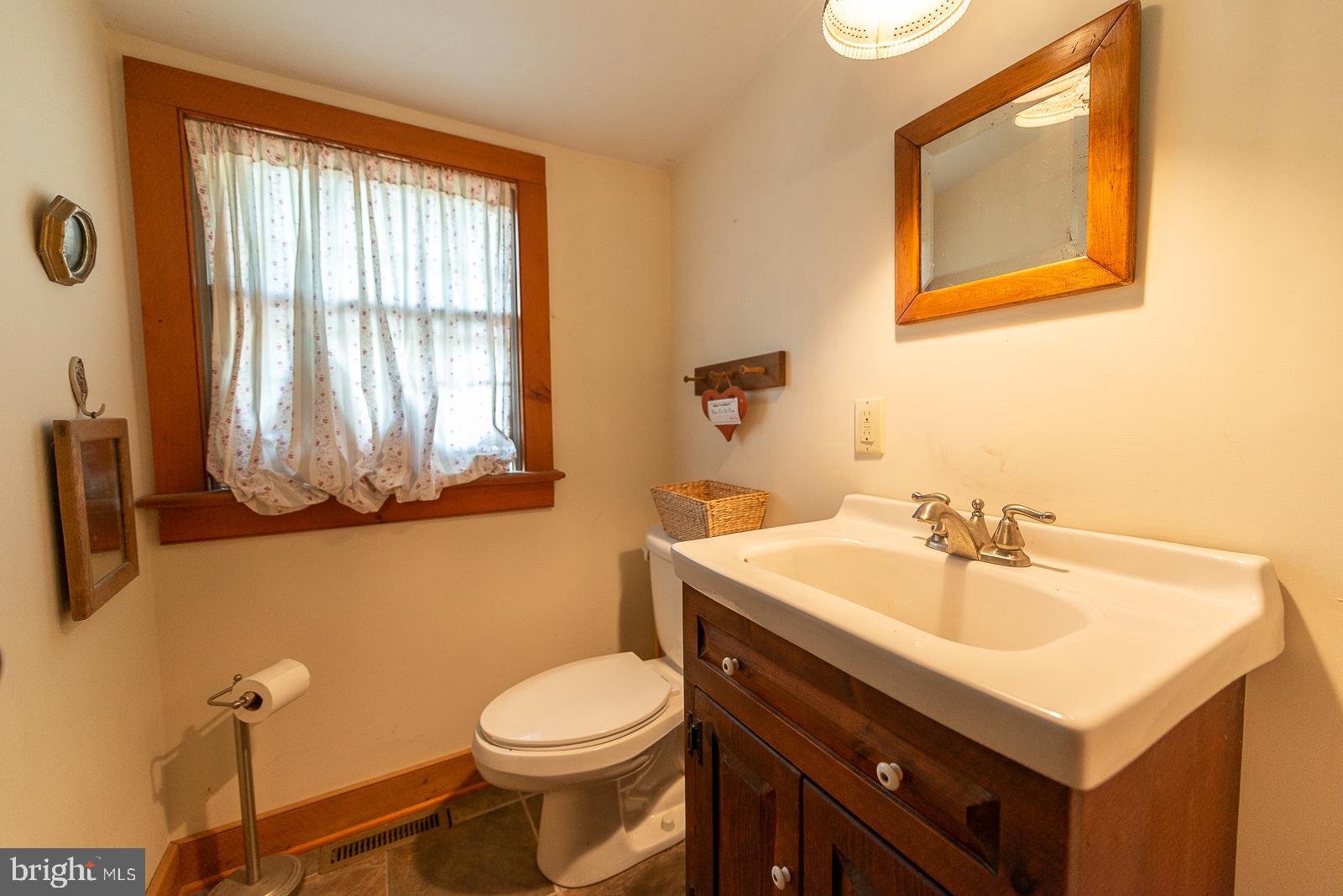 105 Canal Road Easton, PA 18042 - Photo 17 of 24