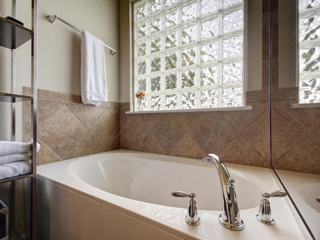 13900 Marathon Road Austin, TX 78717 - Photo 18 of 30
