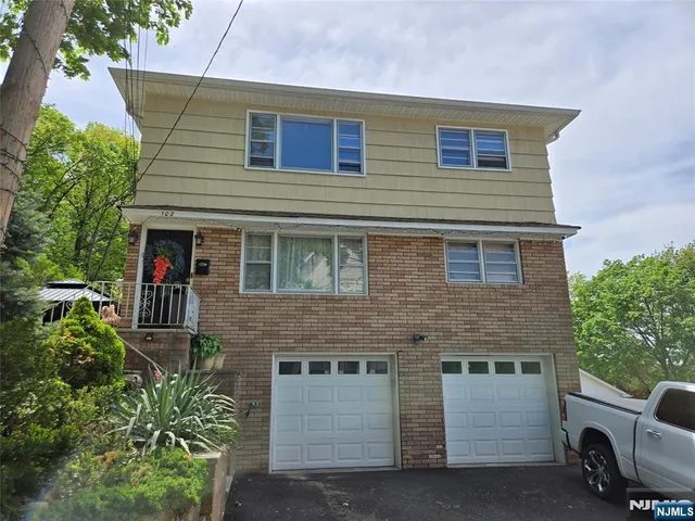 $3,200 | 102 Kossuth Street, Unit 1, Wallington, NJ 07057
