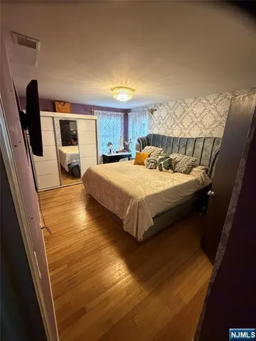 $3,200 | 102 Kossuth Street, Unit 1, Wallington, NJ 07057