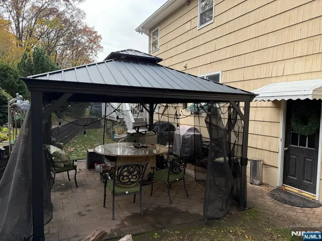 $3,200 | 102 Kossuth Street, Unit 1, Wallington, NJ 07057