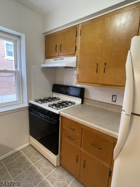 279 Chestnut Street, Unit 3 Nutley, NJ 07110 - Photo 5 of 12