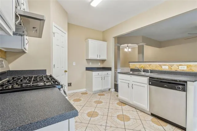 $347,900 | 1831 Waterside Drive, Unit 35, Kennesaw, GA 30152