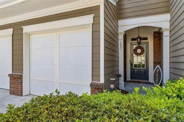 $347,900 | 1831 Waterside Drive, Unit 35, Kennesaw, GA 30152