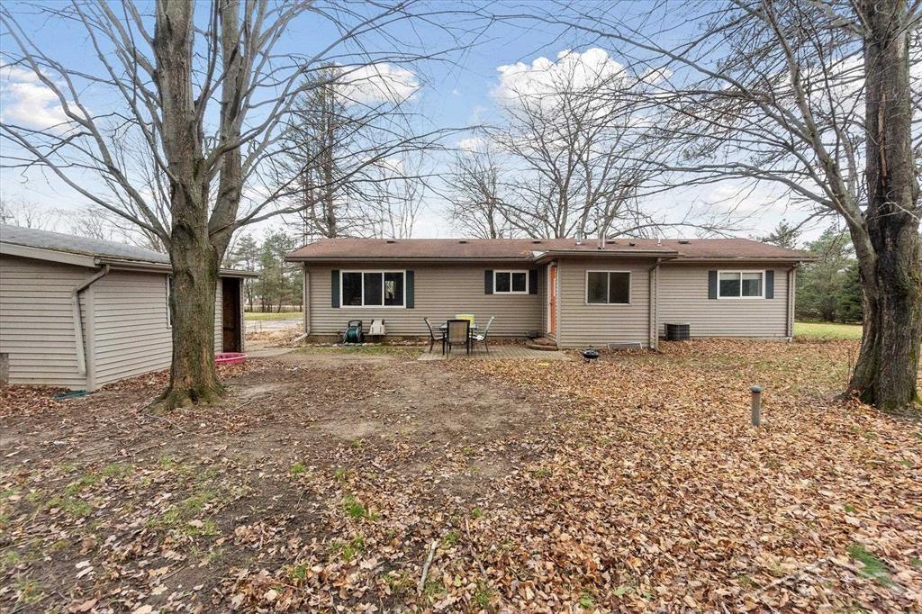 8453 South Vassar Road Millington, MI 48746 - Photo 28 of 34 50098153-27.JPG
