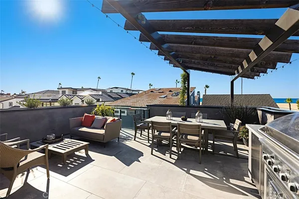 $11,750 | 1139 1/2 West Balboa Boulevard, Newport Beach, CA 92661