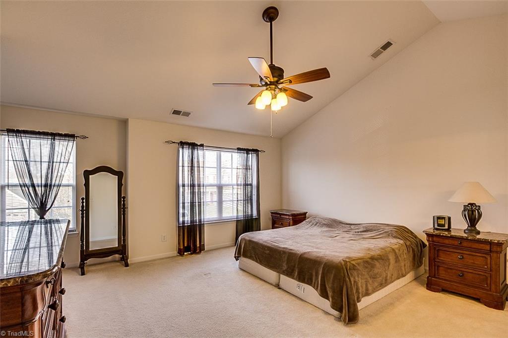 895 Hedgepath Terrace High Point, NC 27265 - Photo 12 of 25 Gallery Image 12