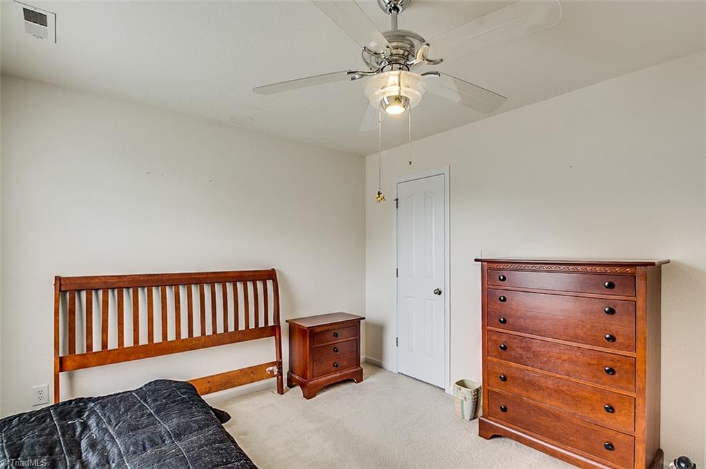 895 Hedgepath Terrace High Point, NC 27265 - Photo 18 of 25 Gallery Image 18