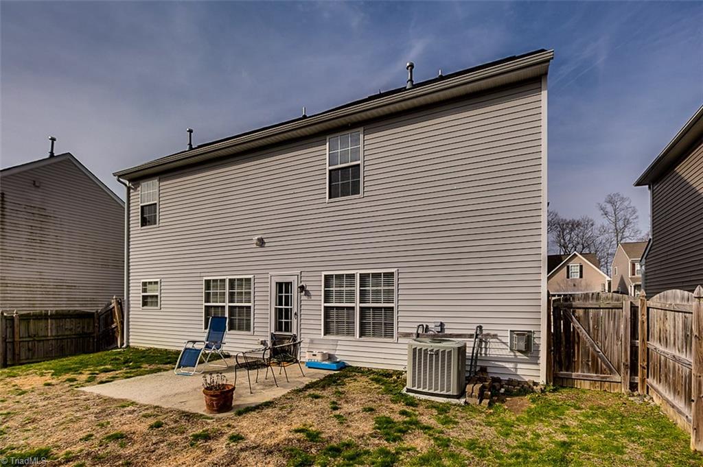 895 Hedgepath Terrace High Point, NC 27265 - Photo 24 of 25 Gallery Image 24