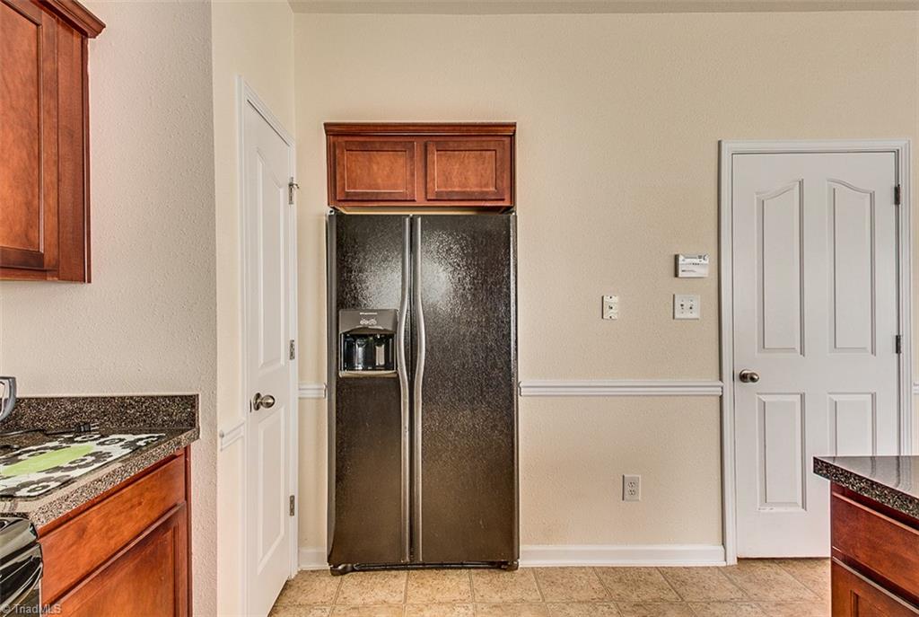 895 Hedgepath Terrace High Point, NC 27265 - Photo 10 of 25 Gallery Image 10