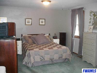 8026 Hartzell Road Fort Wayne, IN 46816 - Photo 5 of 10