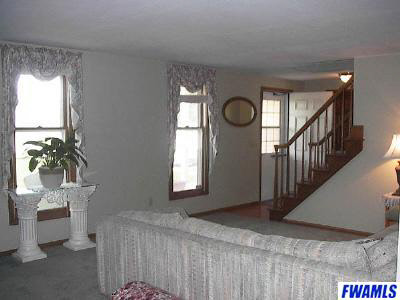 8026 Hartzell Road Fort Wayne, IN 46816 - Photo 6 of 10