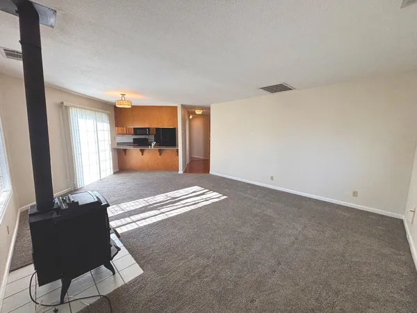 a view of livingroom with furniture