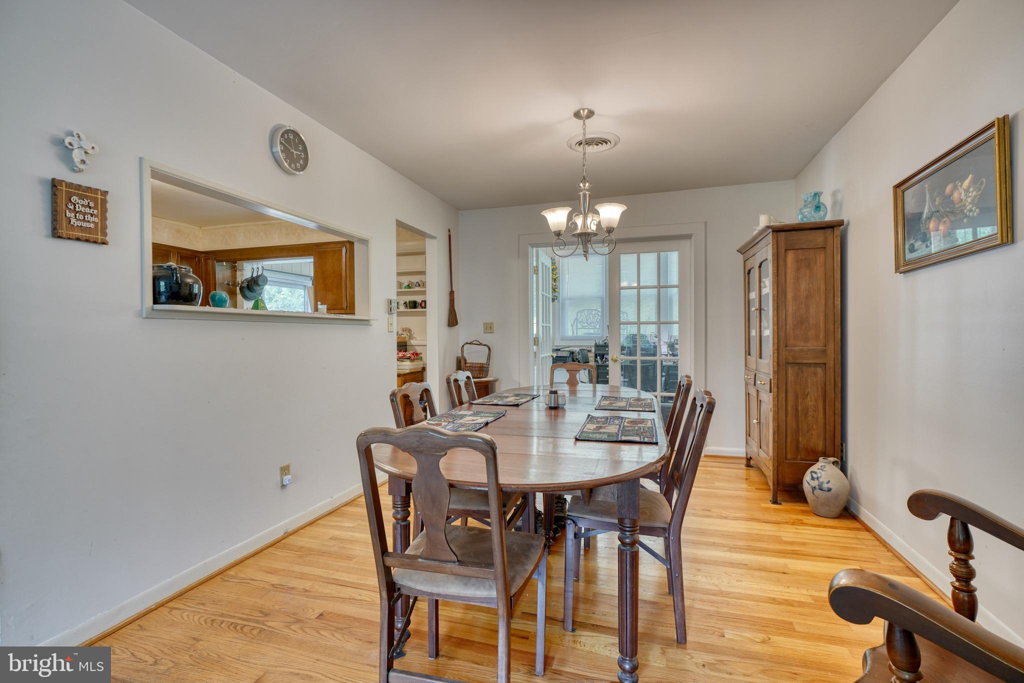 3401 Jim Bowers Road Westminster, MD 21157 - Photo 20 of 57 Dining room