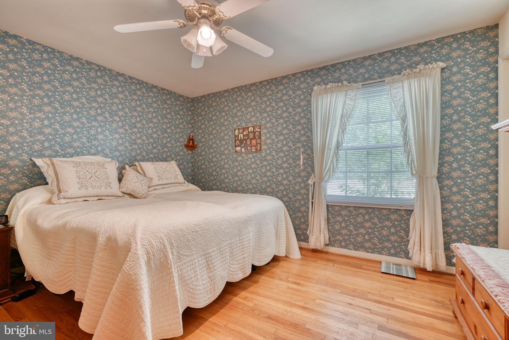 3401 Jim Bowers Road Westminster, MD 21157 - Photo 26 of 57 Primary bedroom