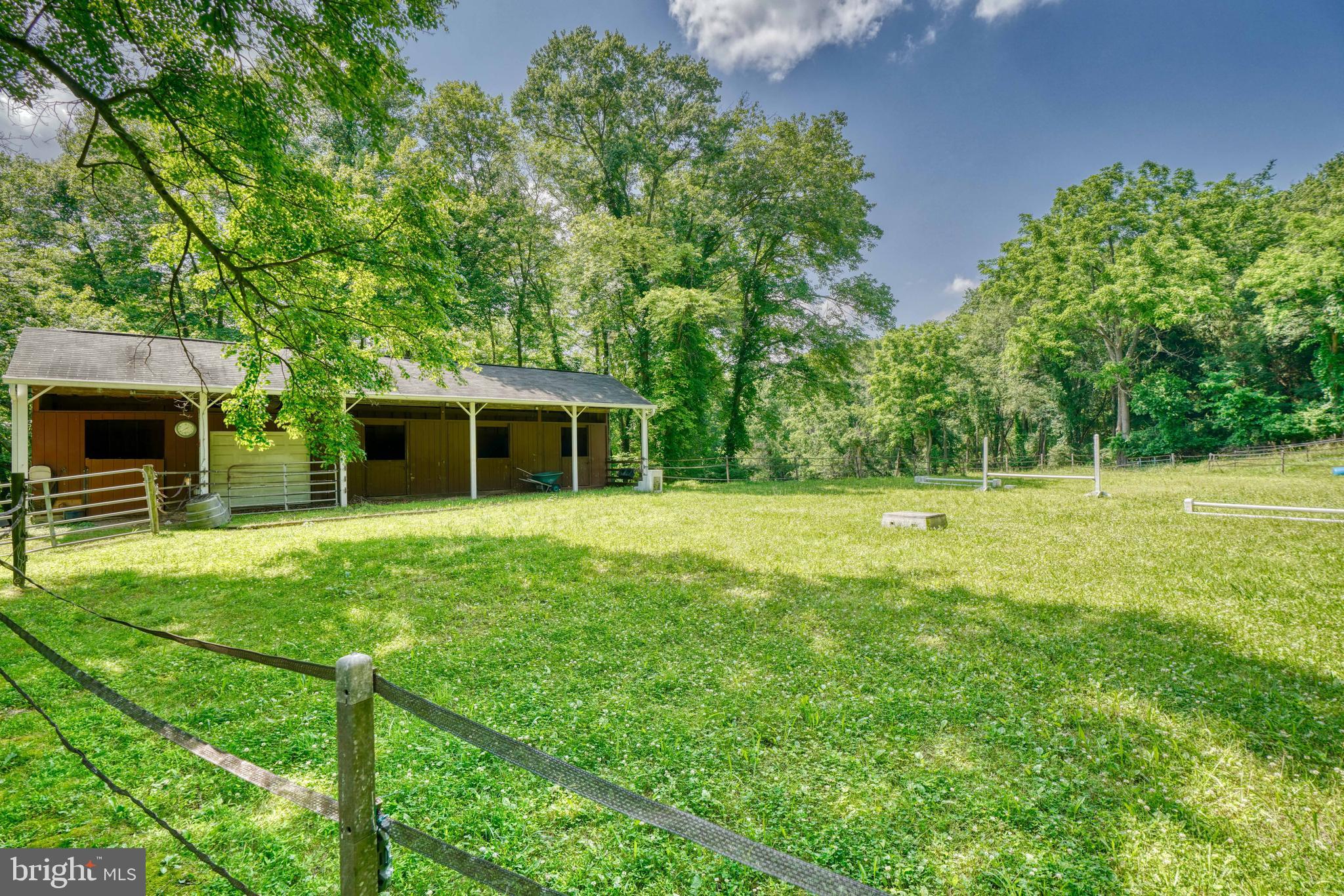 3401 Jim Bowers Road Westminster, MD 21157 - Photo 44 of 57 Barn