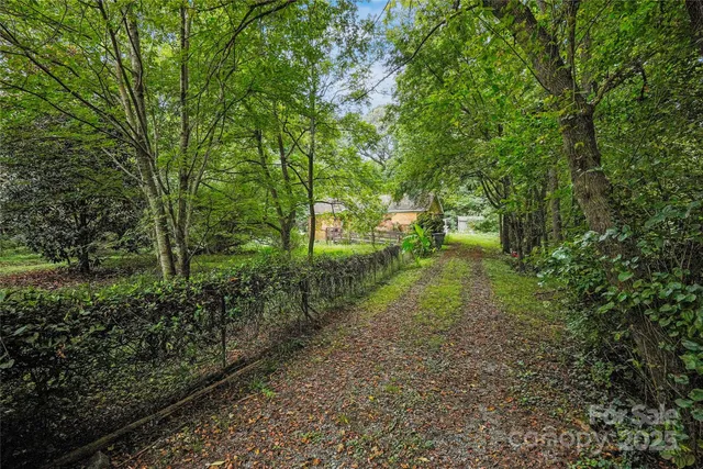 $805,000 | 6109 Paw Creek Road, Charlotte, NC 28214
