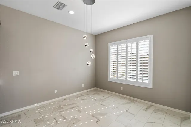 $829,900 | 1073 East Holland Park Drive, Gilbert, AZ 85297