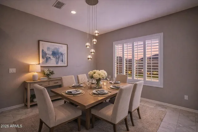 $829,900 | 1073 East Holland Park Drive, Gilbert, AZ 85297