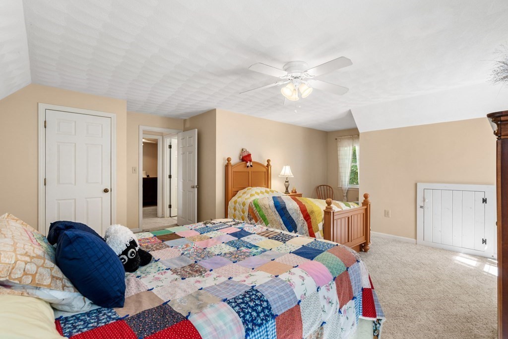 27 Maple Street Pepperell, MA 01463 - Photo 23 of 42