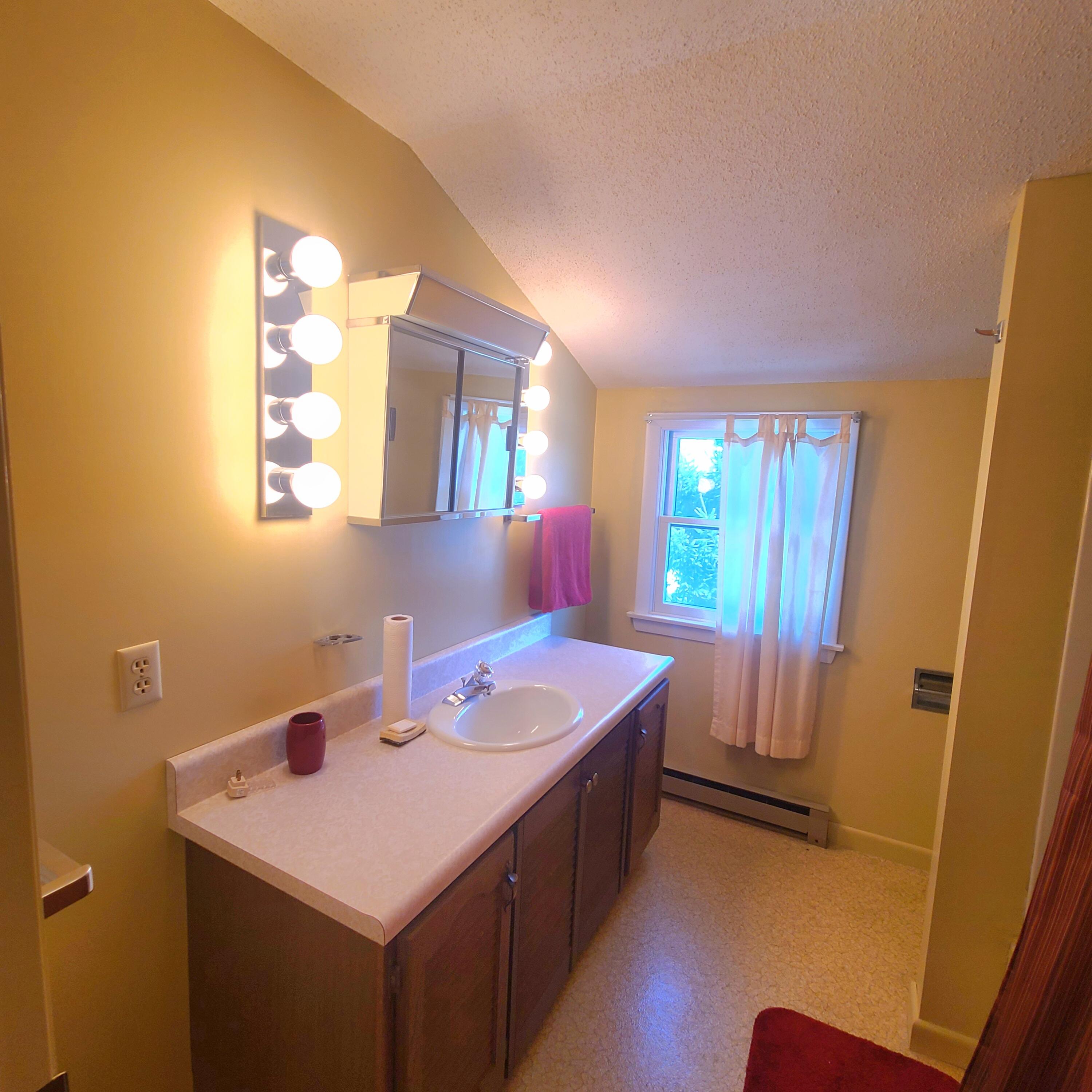 2 Center Street Rockland, ME 04841 - Photo 8 of 13 2 Center bathroom