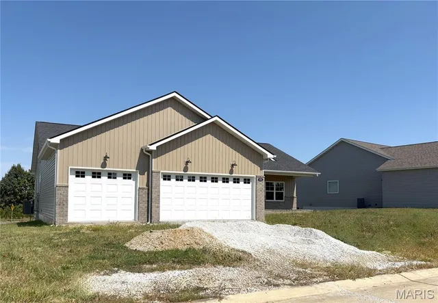 $411,000 | 678 Prato Court, Caseyville, IL 62232