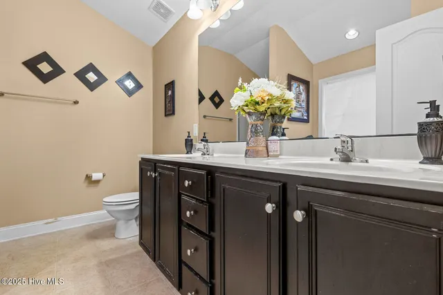 $295,000 | 303 Maidstone Drive, Richlands, NC 28574