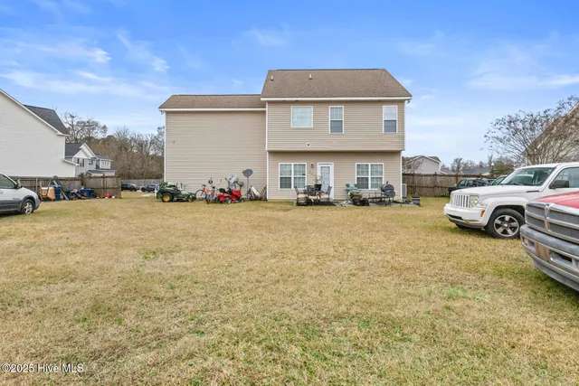 $295,000 | 303 Maidstone Drive, Richlands, NC 28574