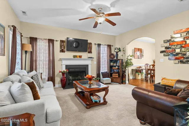 $295,000 | 303 Maidstone Drive, Richlands, NC 28574