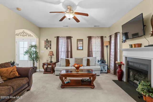 $295,000 | 303 Maidstone Drive, Richlands, NC 28574