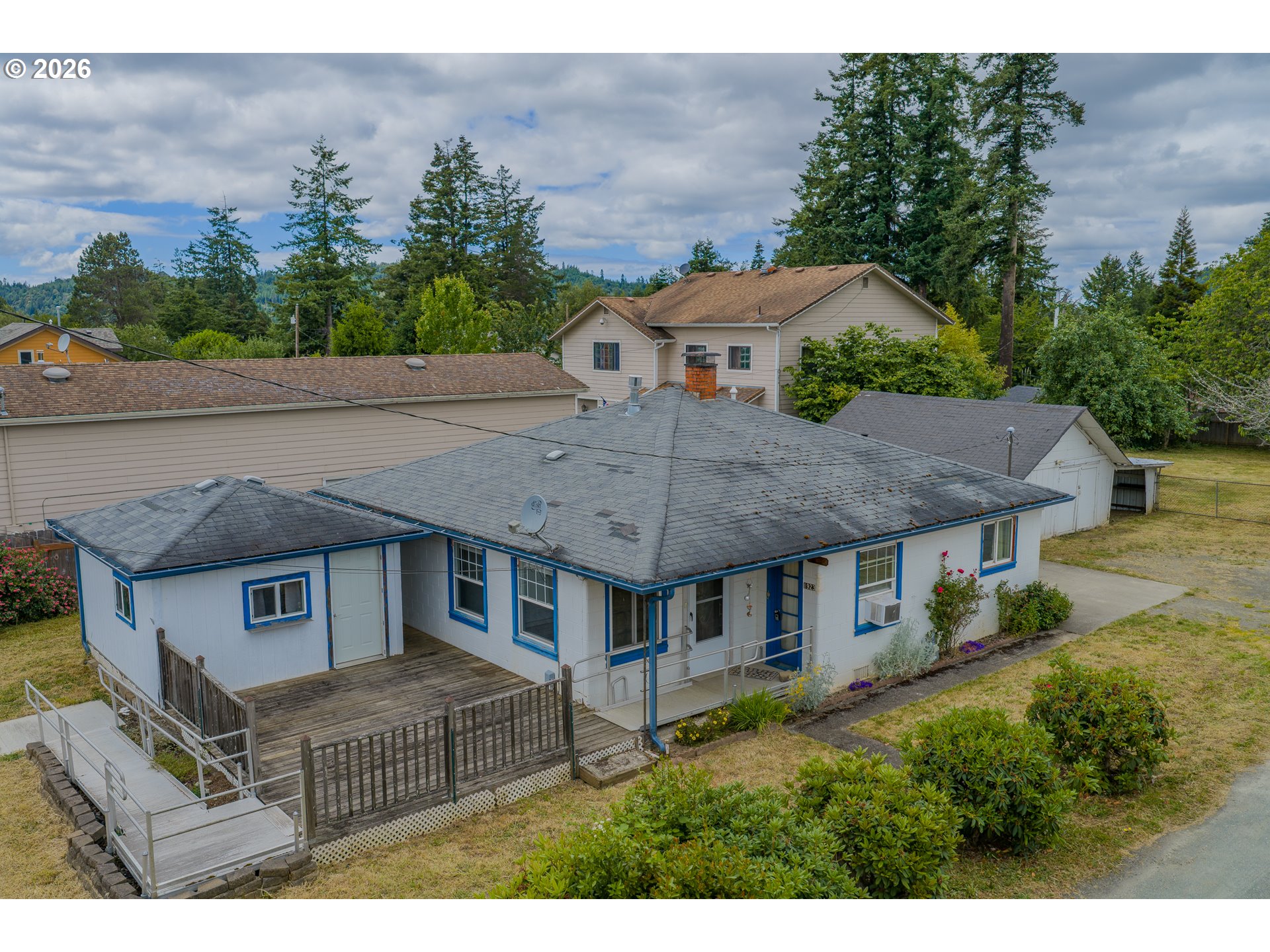 1923 Maple Street Myrtle Point, OR 97458 - Photo 3 of 37