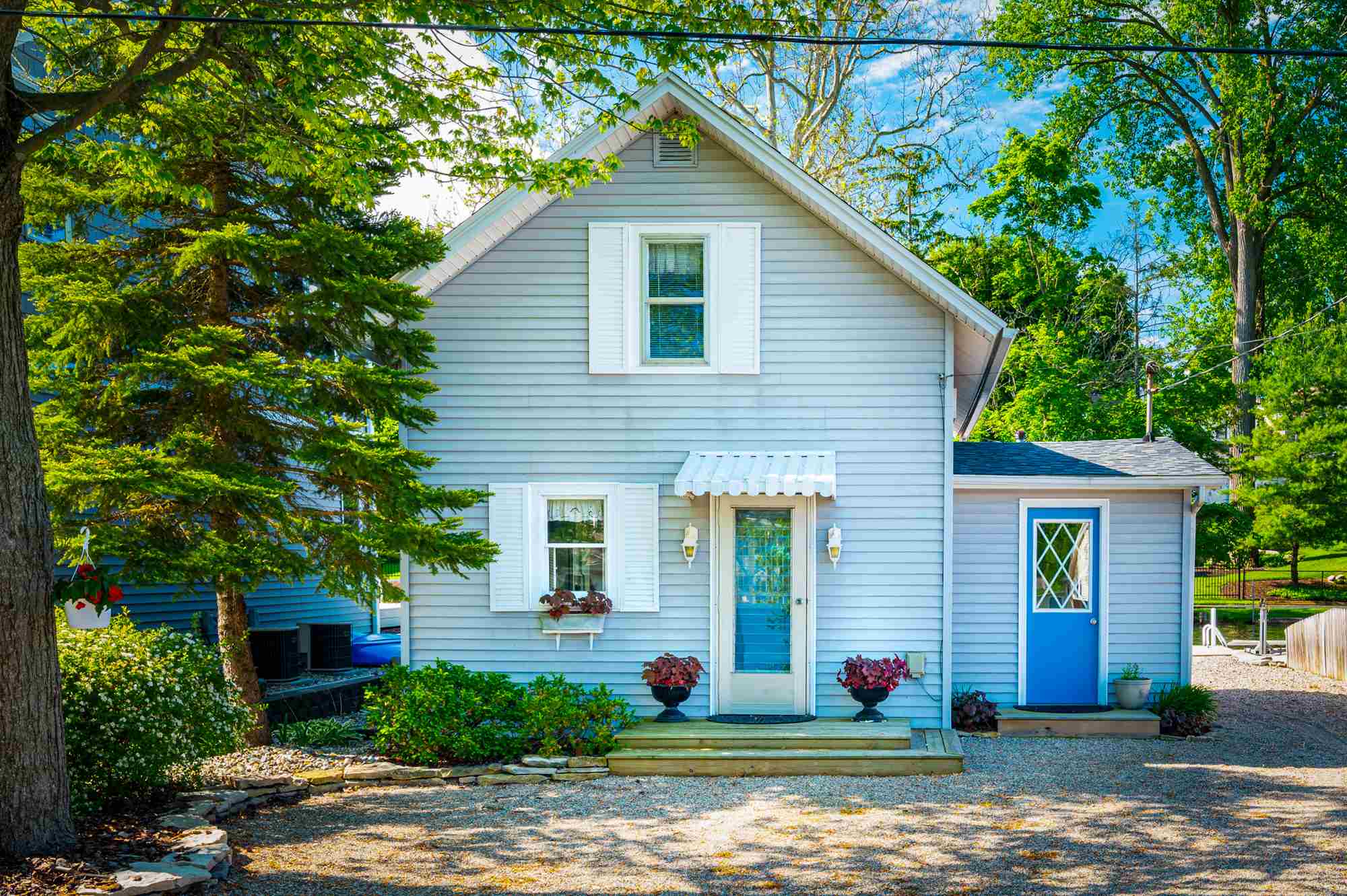 8817 East Crow Road Syracuse, IN 46567 - Photo 2 of 31 Gallery Image 2