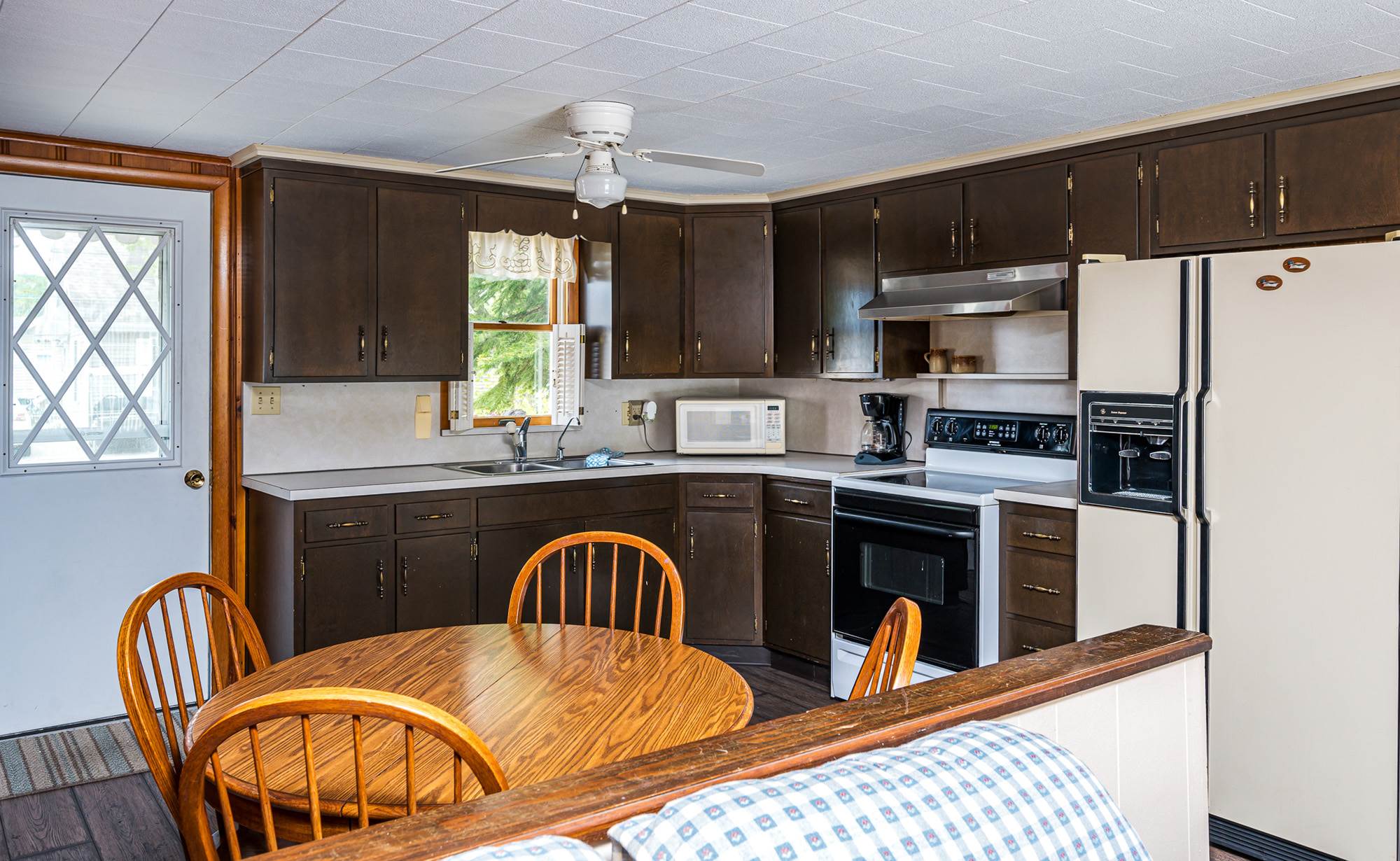 8817 East Crow Road Syracuse, IN 46567 - Photo 18 of 31 Gallery Image 18