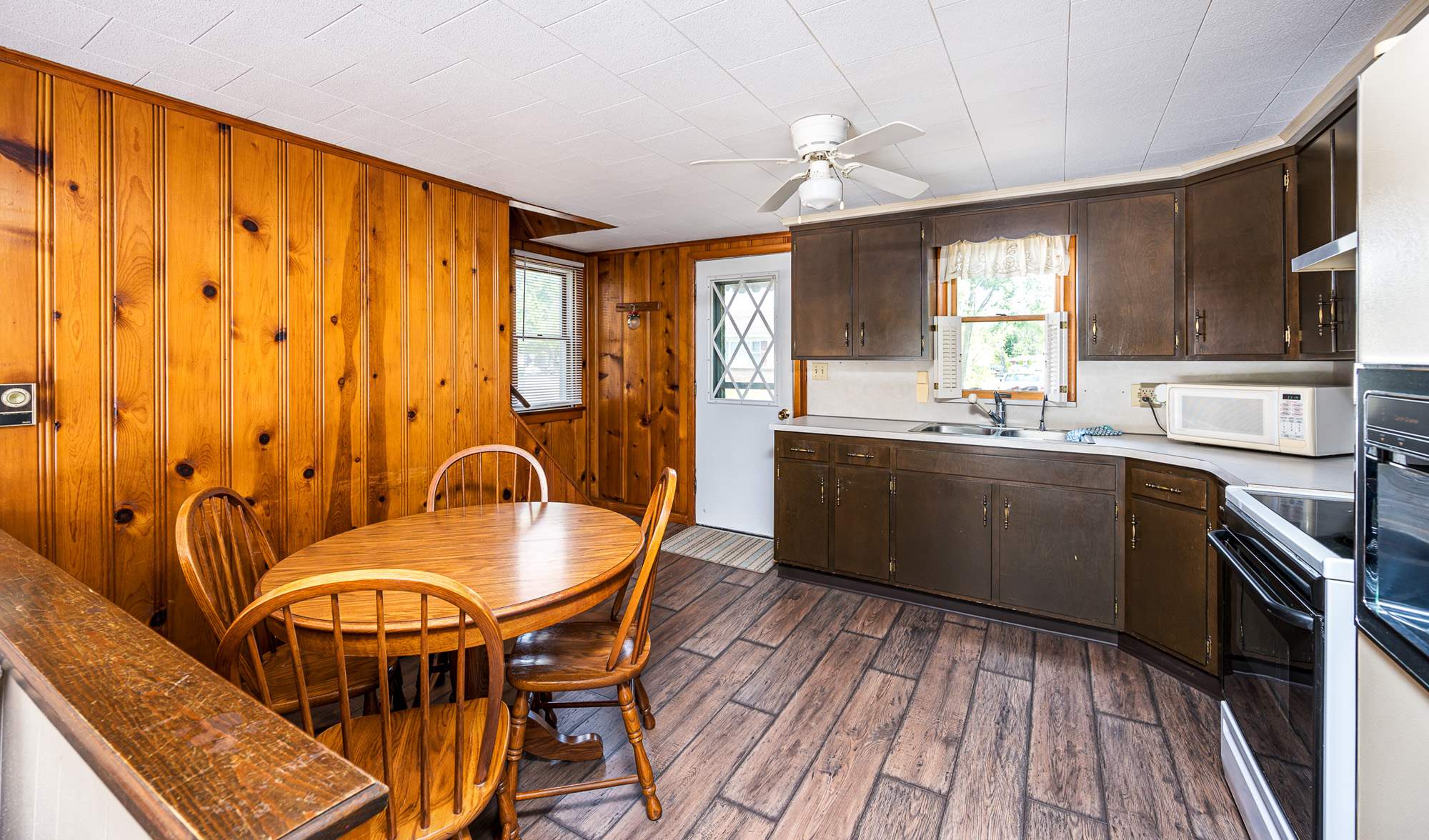8817 East Crow Road Syracuse, IN 46567 - Photo 19 of 31 Gallery Image 19