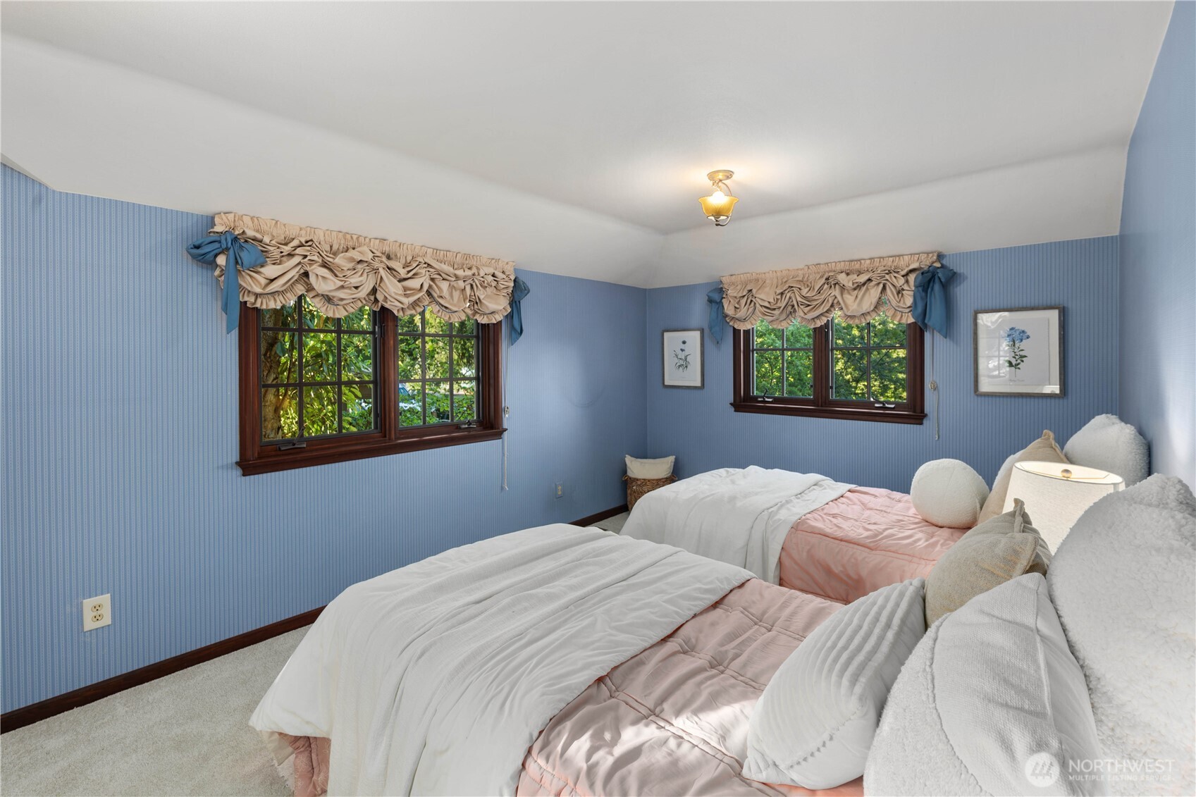 5125 Northeast Latimer Place Seattle, WA 98105 - Photo 19 of 34