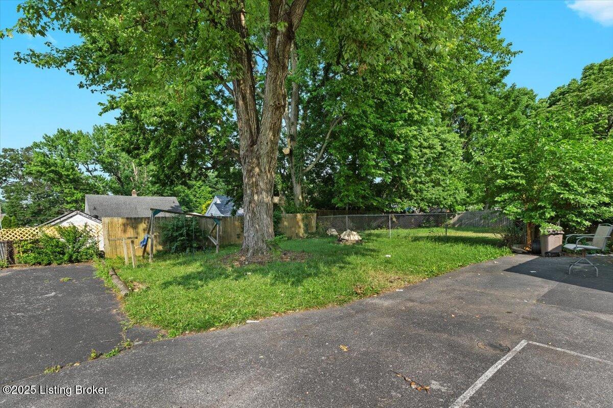 3904 Poplar Level Road Louisville, KY 40213 - Photo 40 of 41 40-3904 Poplar Level Rd-40
