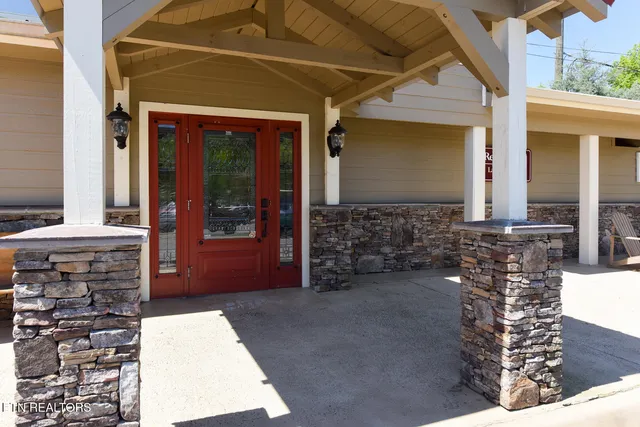 $399,900 | 1148 Laurel Road, Townsend, TN 37882