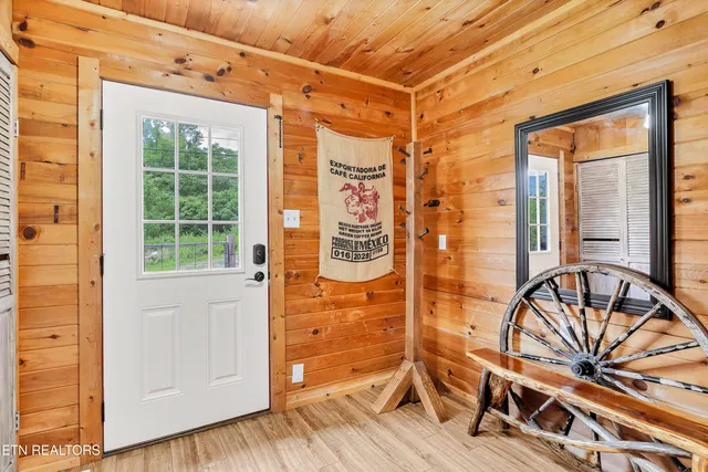 $399,900 | 1148 Laurel Road, Townsend, TN 37882