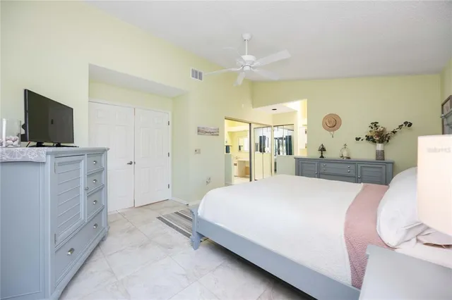 $275,000 | 269 Southampton Drive, Unit 303, Venice, FL 34293